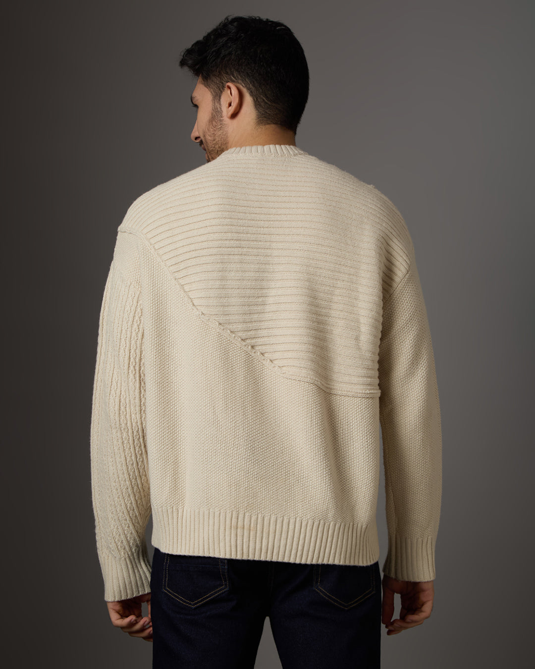 THE STATEMENT SWEATEE - OFF WHITE